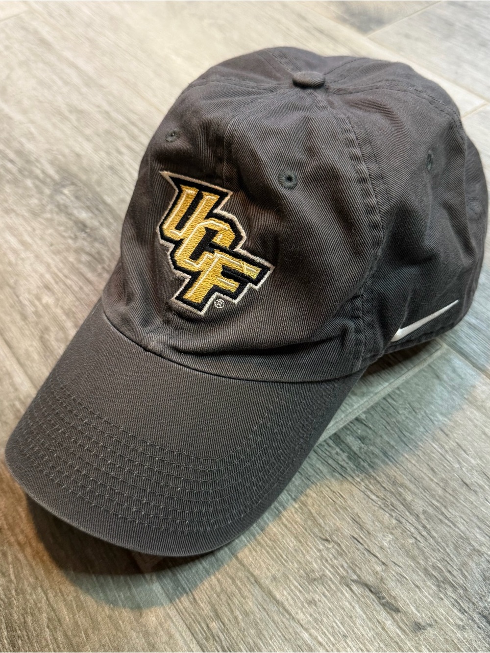 Nike Dri Heritage86 NCAA UCF Knights Football Hat Mens One Size Black Sportswear